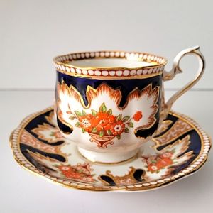 ROYAL ALBERT Tea Cup and Saucer